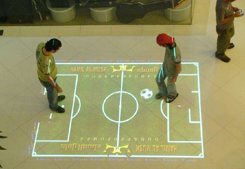 地面互动足球